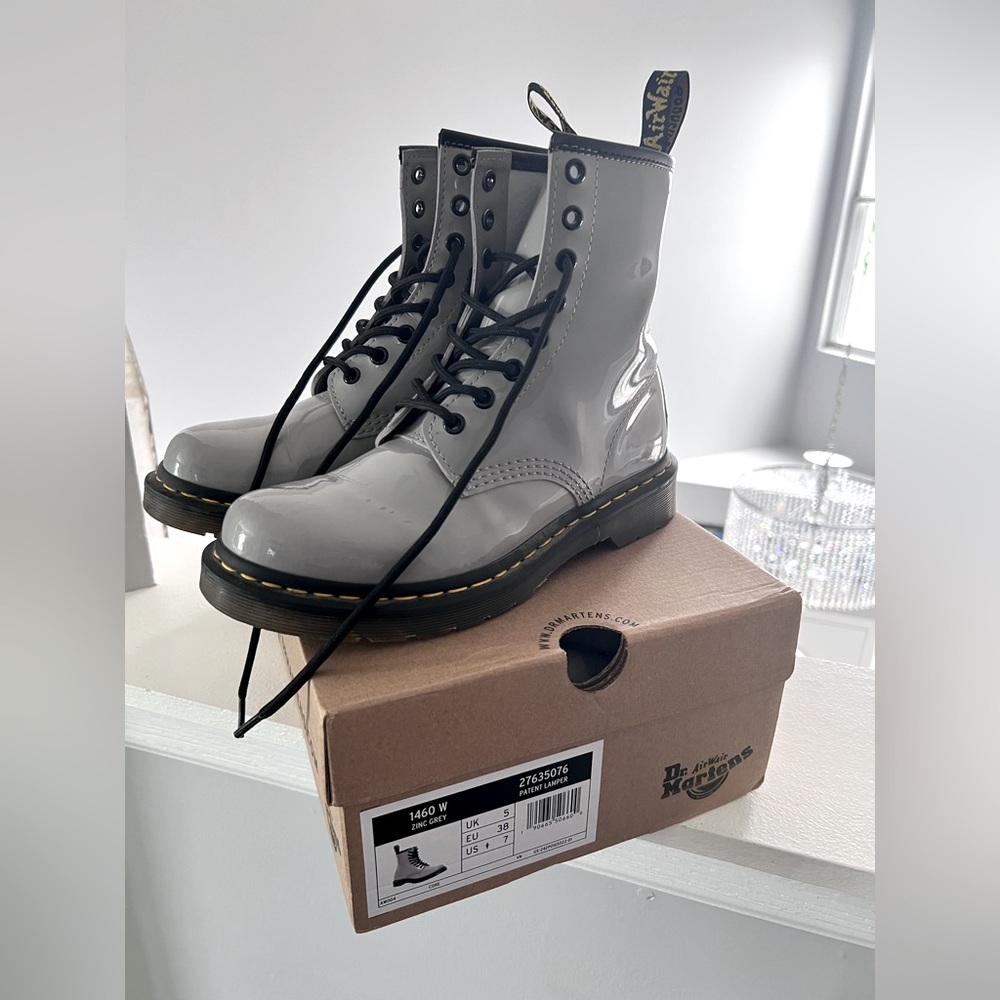 Dr. Martens 1460 Boot - Women's US 7